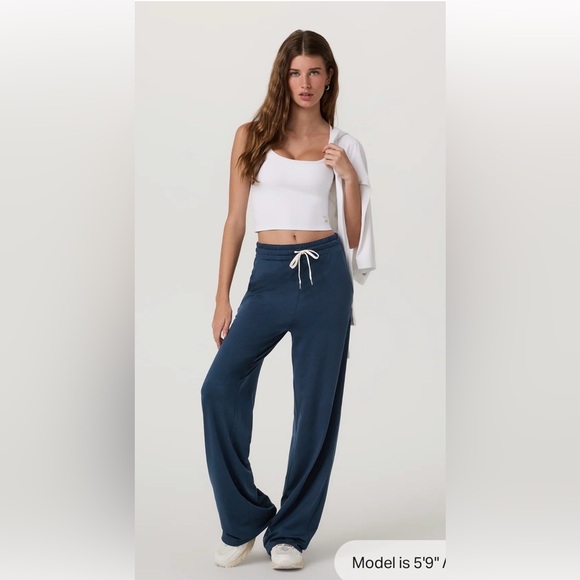 Vuori Halo Essential Wide Leg Pant-NWT!! - Picture 9 of 11